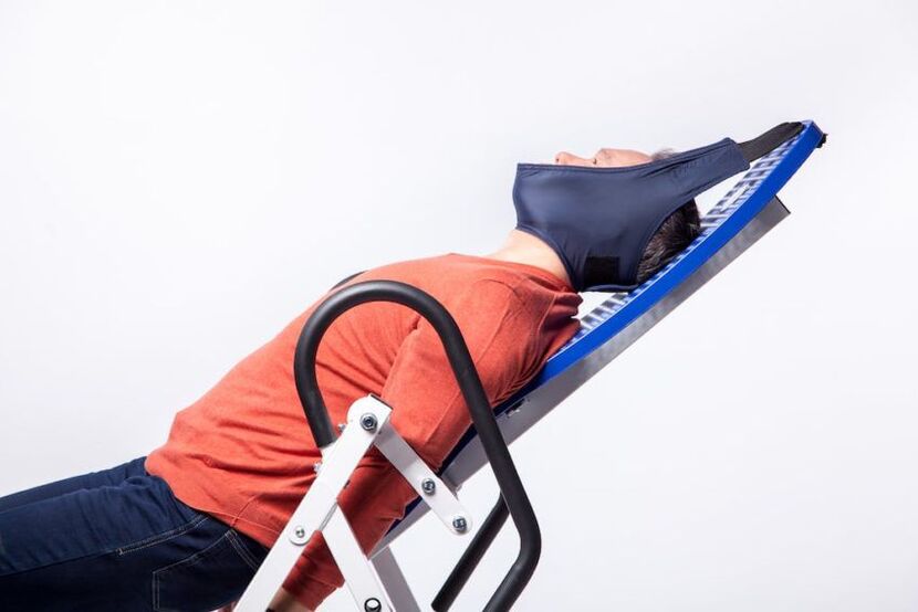 Traction treatment for cervical osteochondria